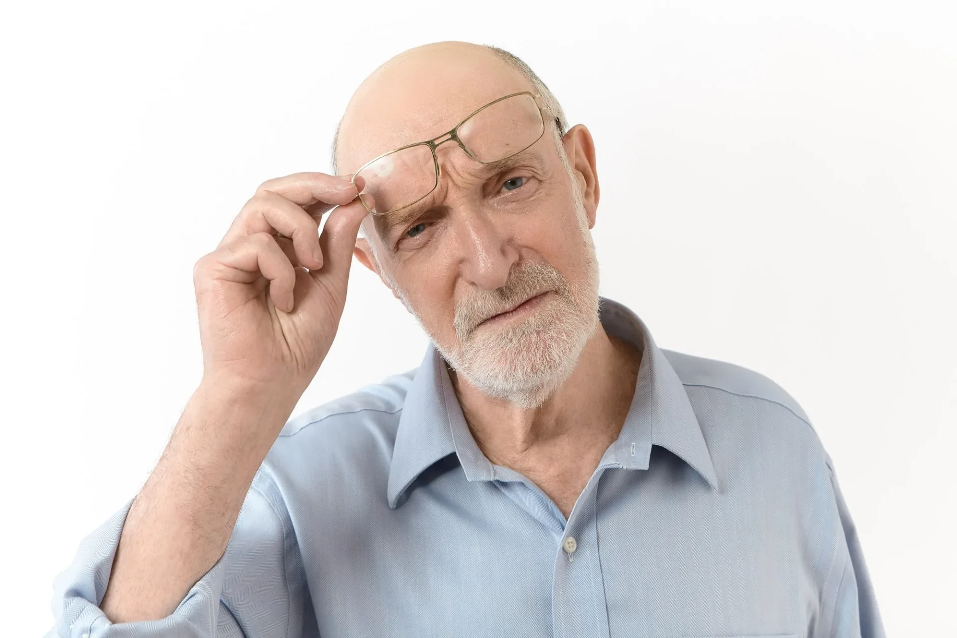 Blurry Vision and Cataracts: When Should You See an Eye Doctor?